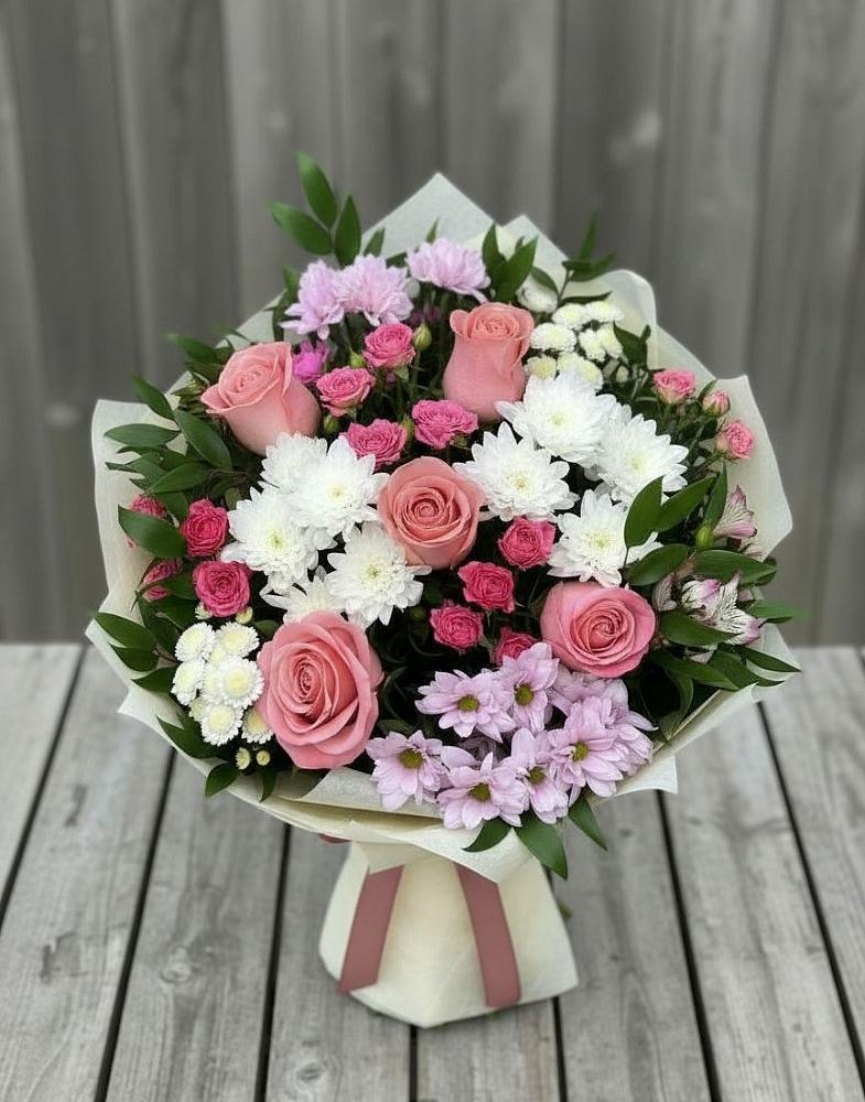 Букет цветов из: Альстромерии, Гвоздики, Розы и Хризантемы в Ивантеевке