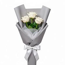Букет 3 белые розы в Ивантеевке