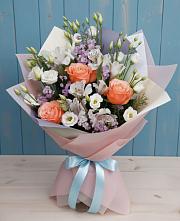 Букет цветов из:  Лизиантусы, Розы, Альстромерии и Гипсофила в Ивантеевке