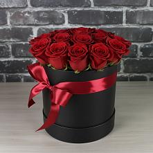 Цветочная композиция из Розы в шляпной коробке в Ивантеевке