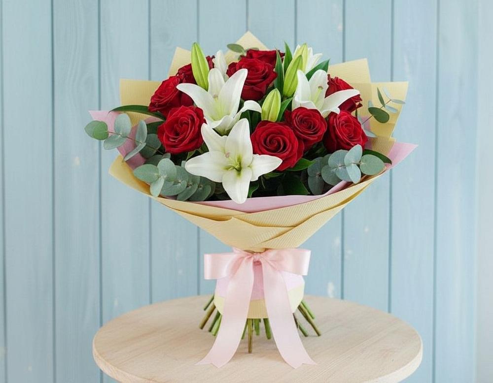 Букет цветов из: Лилии и Розы в Ивантеевке